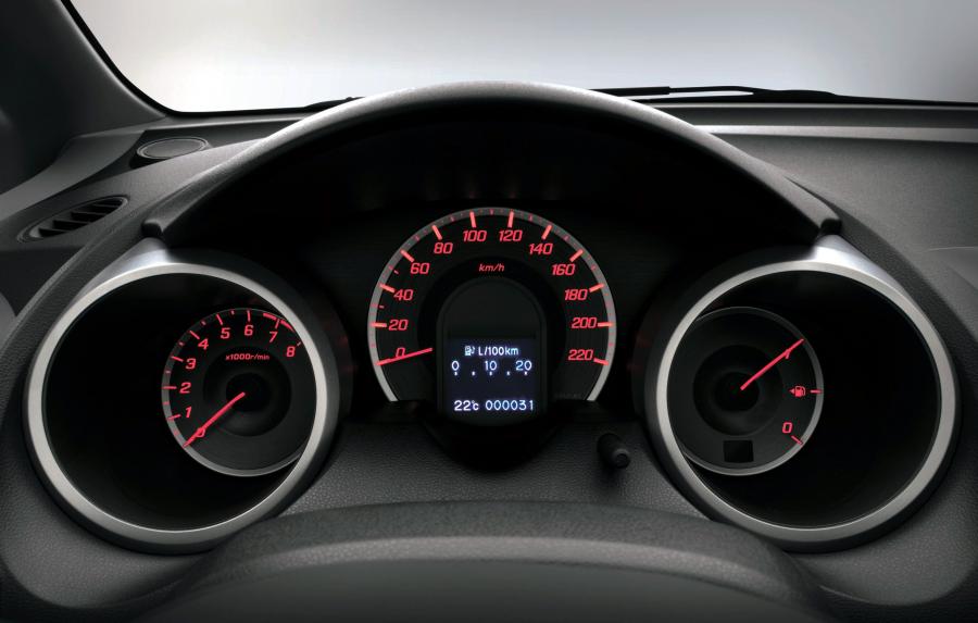  Honda Jazz Si 2012 года  (фото 44 из 45)